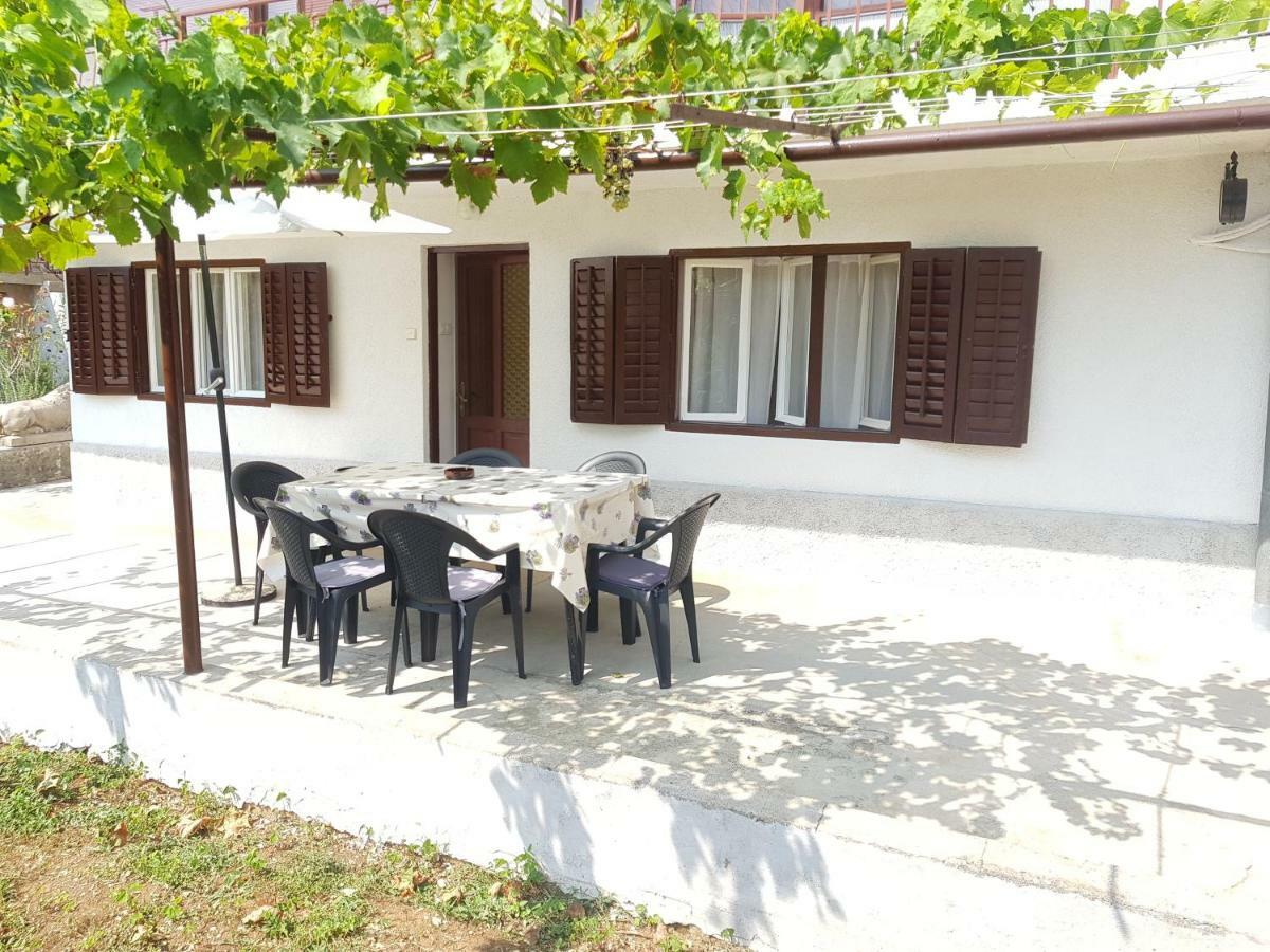 Apartman Ana Ловран Экстерьер фото