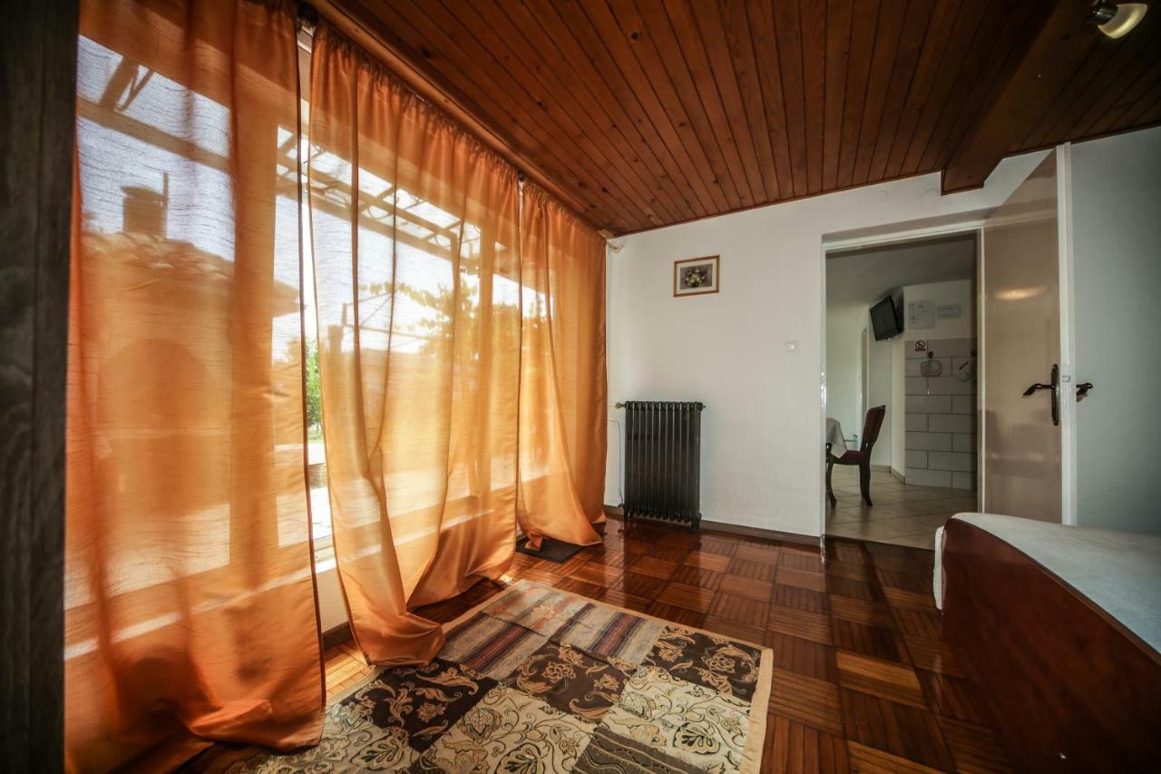 Apartman Ana Ловран Экстерьер фото