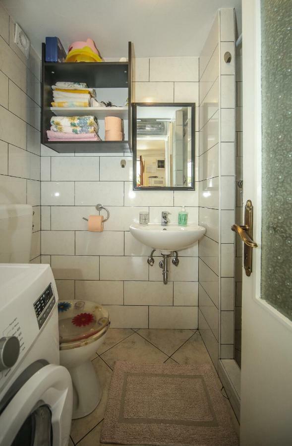 Apartman Ana Ловран Экстерьер фото